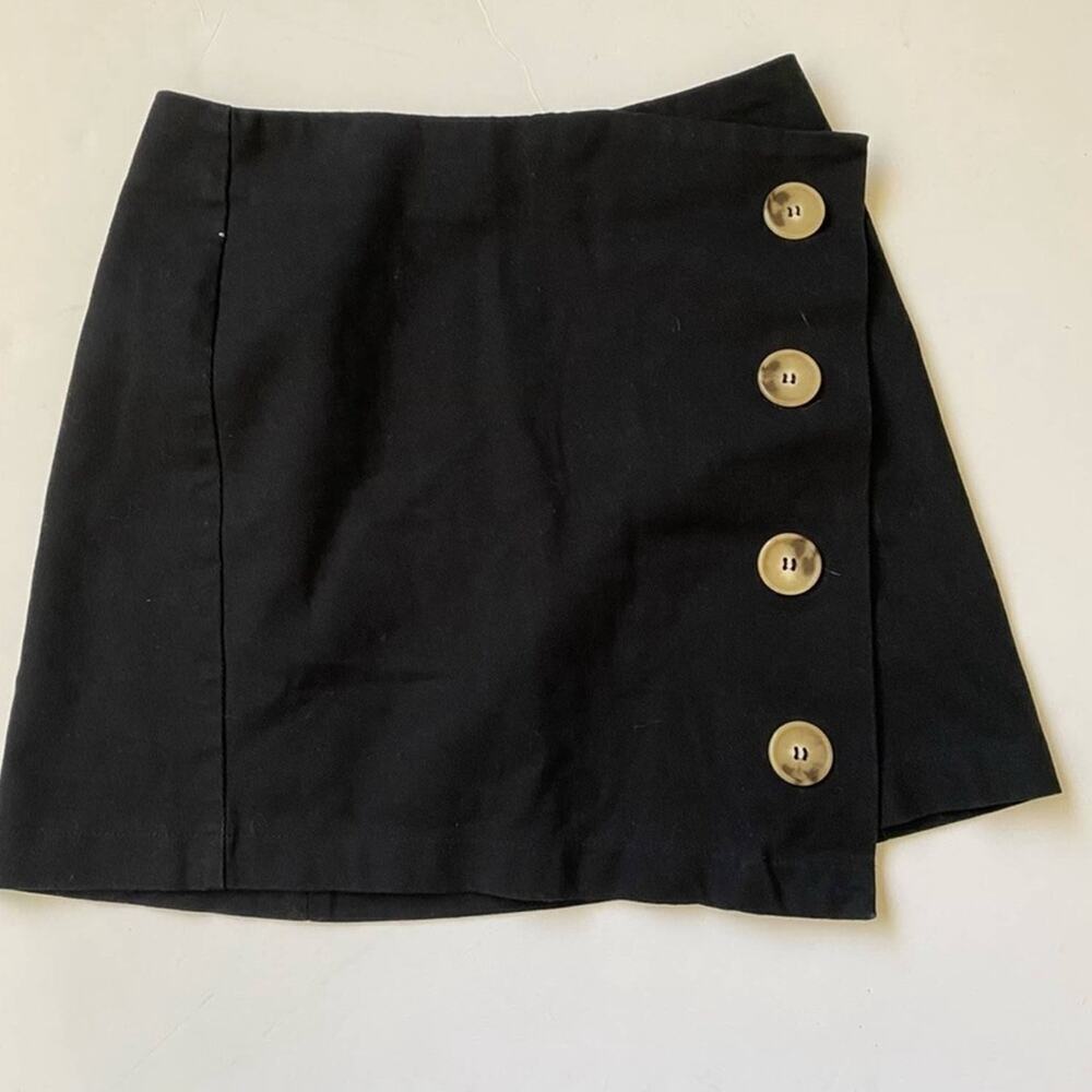 NWOT- Top Shop Black Asymmetrical Mini Skirt